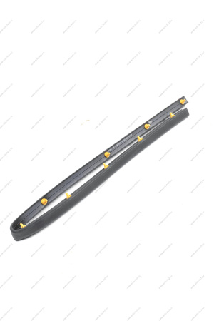 Уплотнитель LADA Vesta/ Xray порога нижний передней левой двери противопыльный Lada LADA 8450020586