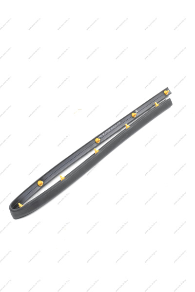 Уплотнитель LADA Vesta/ Xray порога нижний передней левой двери противопыльный Lada LADA 8450020586