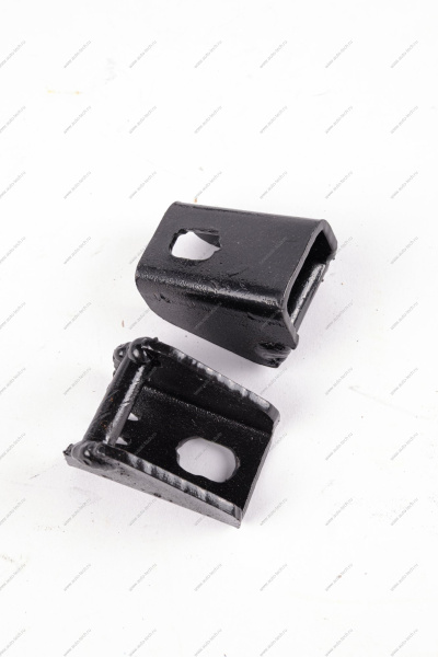 Крепления 3-го ряда сидений LADA Largus 8200484252 1 шт+6001551007 2 шт к-т API Api 82004842526001551007