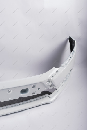 Бампер передний (FL) LADA GRANTA 2018- крашеный в цвет 240 Белое облако (белый) Lada LADA 8450103785-240