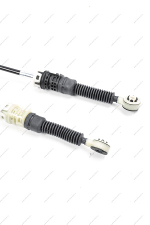 Привод управления механизмом выбора передач в сборе с тросами КПП-JR5 двиг.p3m,p4m) Lada Largus Lada LADA 8450009624