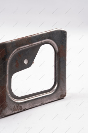 Кр-н ВАЗ-2114 решетки радиатора внутренний правый (ТЗТО) Lada LADA 21140840117800