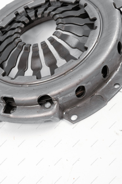 Сцепление в сборе LADA Largus (без выж. подш гидр привод) к-т 826853AVT (АВТОПРИБОР) Lada LADA 302050901R