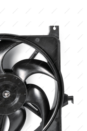 Вентилятор охлаждения ВАЗ-2190 до 2015 с кожухом Валее-95 ВАЛЕЕ-95 21900130002505