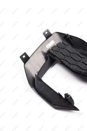 Заглушка ПТФ левая LADA Vesta SW Cross FL Lada LADA 8450041568