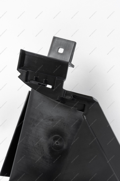 Щиток воздухонаправляющий нижний левый LADA Largus (FL) NEW Lada LADA 8450090773