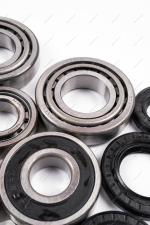 Ремкомплект КПП (5 ступ.) полный для а/м Лада Vesta (15-)/Kalina II (13-) (6 подшип +3 сальн+ 2 гайки) к-т Trialli TRIALLI CTS790