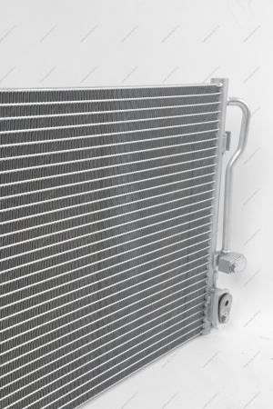 Радиатор кондиционера ВАЗ-2190 с 2015- МКПП/АКПП Сербия (качество оригинала) Lada LADA 8450109662