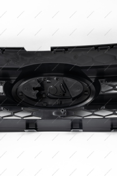 Решетка переднего бампера верхняя LADA Largus (FL) NEW Lada LADA 8450090864