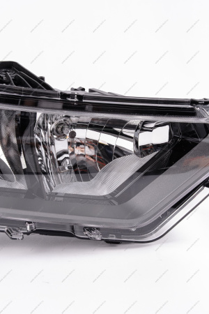 Блок-фара правая СЕРАЯ окантовка LADA NIVA TRAVEL c 16.01.2024 ORIGINAL Lada LADA 8450087158