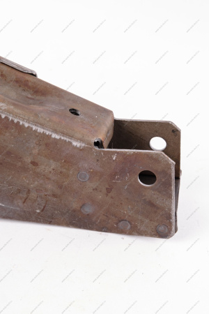 Кр-н ВАЗ-2121 крепления штанги (солдатик с косынкой) Kamaz KAMAZ 21210510120263