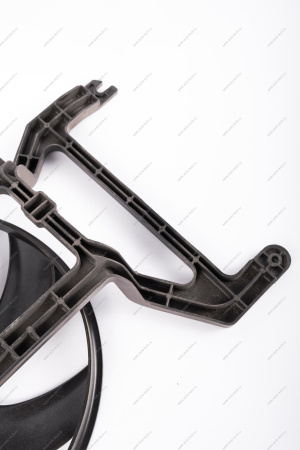 Вентилятор охлаждения с кожухом без кондиц. LADA Largus/Лада Ларгус Lada LADA 214812180R