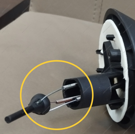 УЦЕНКА Зеркало LADA Largus/RENAULT Logan прав после 2010 мех. трос цельнокорпус ( Сорваны гнёзда креплания тросиков ) ГрандРиал Гранд РиАл GR01104