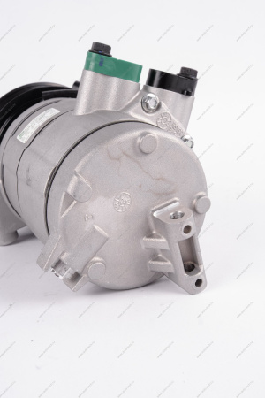 Компрессор ВАЗ-2170 кондиционера с муфтой в сборе Lada LADA 21700811101200