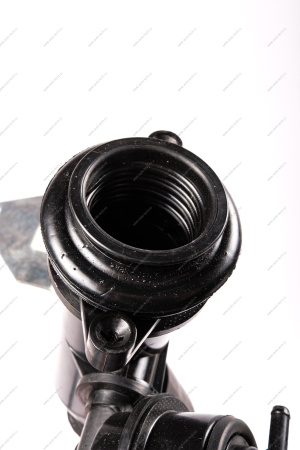 Труба наливная с гравитационным клапаном в сборе ВАЗ-2123 Lada LADA 21230110105400