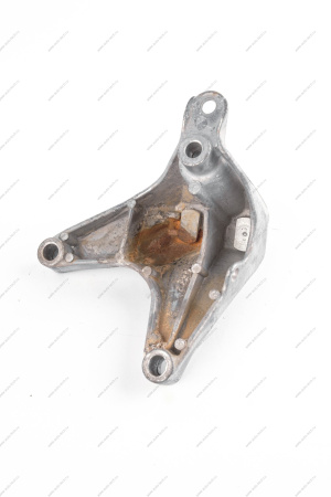 Кронштейн LADA XRAY/Largus левой опоры подвески двигателя (P4M,P4P-BVR5,BVI5) (2 шпильки) Lada LADA 8450020020