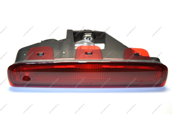 Стоп-сигнал дополнительный LADA Largus/Лада Ларгус с отв.для жиклера омыв.стекла Renault RENAULT 8200690118