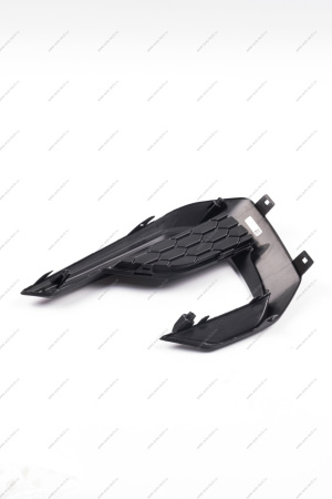 Заглушка ПТФ правая LADA Vesta SW Cross FL Lada LADA 8450041567