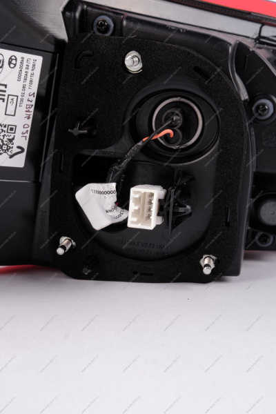 Фонарь задний наружный правый светодиодный LADA Vesta FL ORIGINAL Lada LADA 8450040002