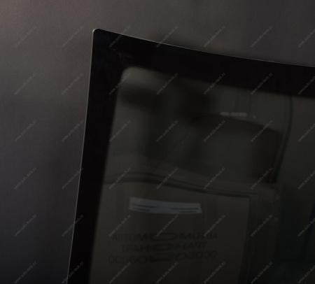 Стекло лобовое тонирован. зеленое Tinted тонирован.с держателем зеркала RENAULT Logan/LADA Largus (AGC) Lada LADA 4148286