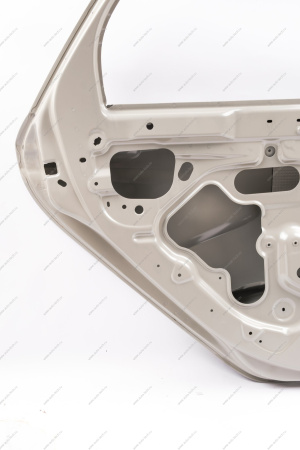 Дверь LADA Vesta (седан) задняя левая (катафорезный грунт) Lada LADA 8450039380