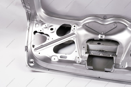 Дверь задка в цвет 691 Платина (Серебристый) LADA Vesta SW Cross FL (универсал) Lada LADA 8450013788-691