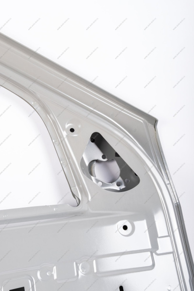 Дверь передняя левая (без отв под молдинг, с отв под личинку) LADA Largus (FL) NEW Lada LADA 8450013113