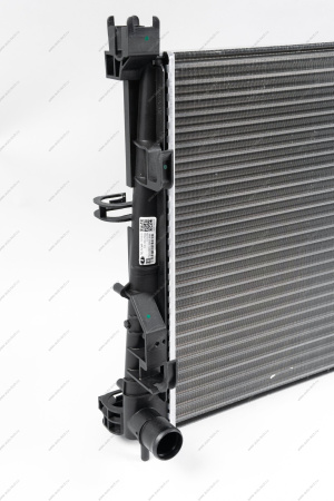 Радиатор охлаждения RENAULT Duster/Рено Дастер 2015- Renault RENAULT 214108042R