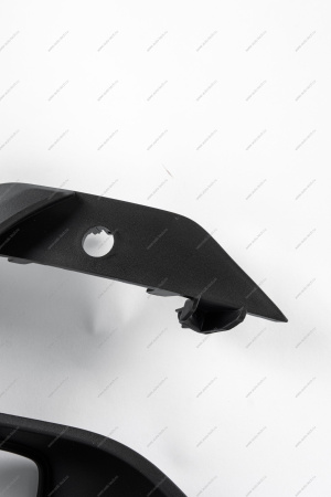 Облицовка ПТФ левая ( с отв. под парктроник) LADA Vesta SW Cross FL Lada LADA 8450042710