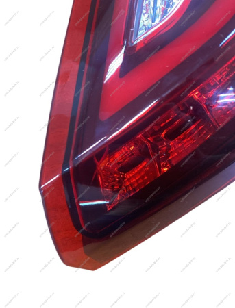 Уценка Фонарь задний внутренний правый светодиодный LADA Vesta FL внтутренний скол Россия Россия 8450040004