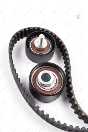 Ремень ГРМ ВАЗ-21126 /LADA Vesta/Priora (ширина 22мм, 137 зуб.) + ролик+ натяжитель GATES Gates K015631XS