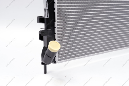 Радиатор охлаждения LADA Largus/RENAULT Logan под авто с кондиц. дв. K7M 8кл MARSHALL Marshall M4991002