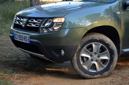 Крыло переднее левое RENAULT Duster крашеное Хаки DNP Renault RENAULT 631012718R-DNP