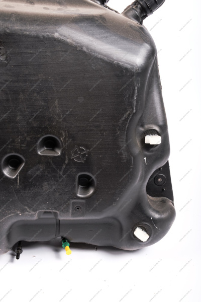 Бак топливный инжекторный пластик в сборе с ЭБН LADA Largus (р3м,р4м) ORIGINAL Lada LADA 8450009499