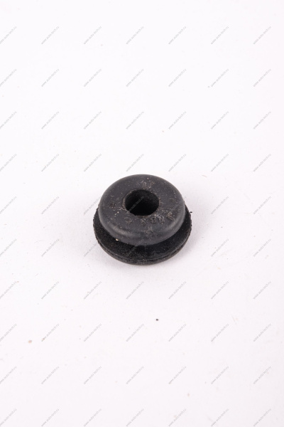 Втулка кронштейна упора капота ВАЗ-2108 (БРТ) Lada LADA 21080840713400