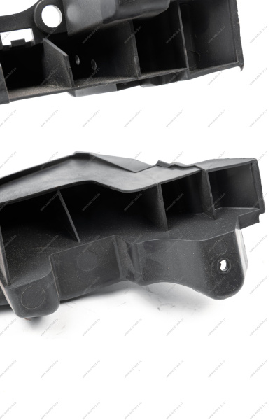 Усилитель заднего бампера LADA Largus правый (,Полад, г.Тольятти) Lada LADA 8450000390