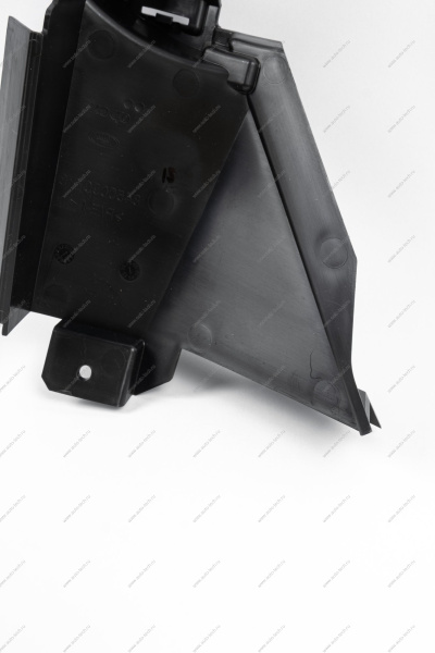 Щиток воздухонаправляющий нижний правый LADA Largus (FL) NEW Lada LADA 8450090774