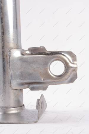 Кр-н бампера ВАЗ-2107 правый Lada LADA 21070280301600