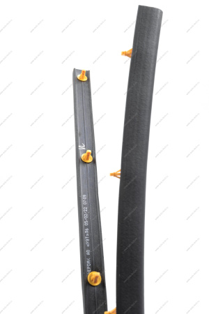 Уплотнитель LADA Vesta/ Xray порога нижний передней левой двери противопыльный Lada LADA 8450020586