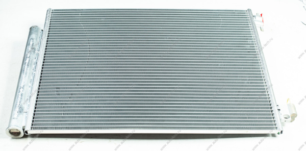 Радиатор кондиционера LADA Vesta/Веста/XRAY 921006454R Valeo VALEO 814373