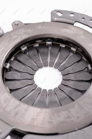 Диск сцепления LADA Vesta/Largus нажимной + ведомый КПП- JH3 (без выжимного подшипника) к-т Trialli TRIALLI FR771