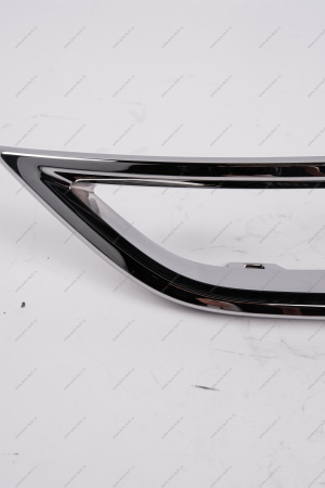 Вставка заднего бампера нижняя правая LADA Vesta NG Lada LADA 8450040764