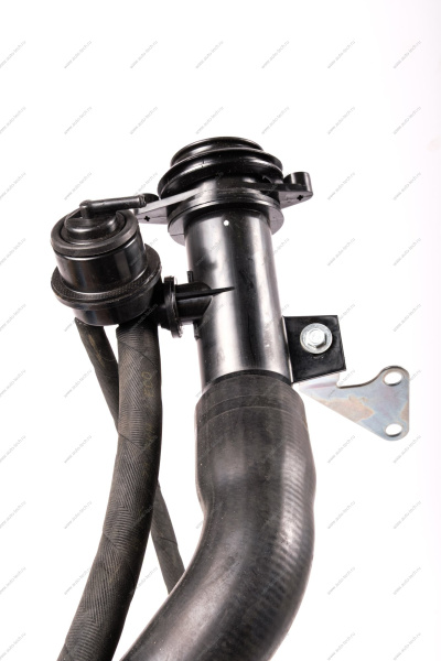 Труба наливная с гравитационным клапаном в сборе ВАЗ-2123 Lada LADA 21230110105400