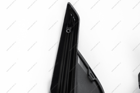 Облицовка ПТФ левая ( без отв под парктроник) LADA Vesta SW Cross FL Lada LADA 8450041570