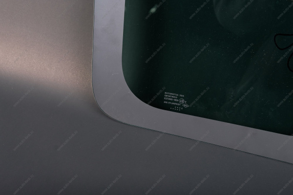 Стекло двери задка LADA Largus правое Overtinted (глубокая тонировка) (AGC) Lada LADA 8450090997