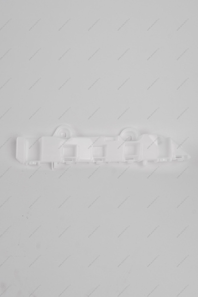 Кронштейн крепления переднего бампера правый ( необходимы заклепки 2шт 7703072424/7705096011) LADA Largus (FL) NEW Lada LADA 8450090772