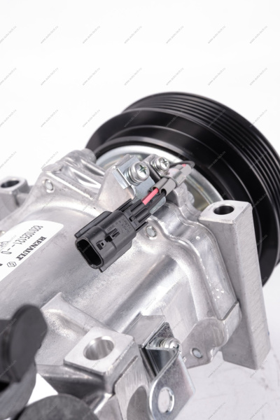 Компрессор Logan II кондиционера Renault RENAULT 8201025121