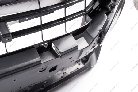 Бампер передний неокрашенный без отверстий под датчики системы парковки (под покраску) Vesta NG Россия Россия 8450040054-1