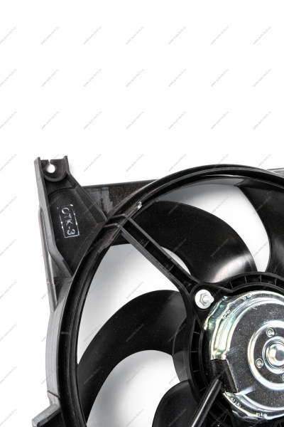 Вентилятор охлаждения ВАЗ-2190 до 2015 с кожухом к рад с кондиционером. PEKAR Pekar 21900133202511