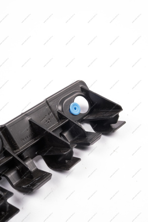 Кронштейн Lada LARGUS заднего бампера левый Renault RENAULT 8200846225